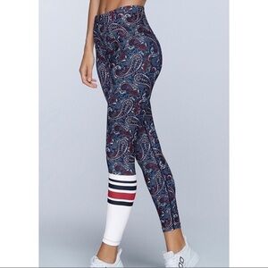Lorna Jane Revival Core Print leggings